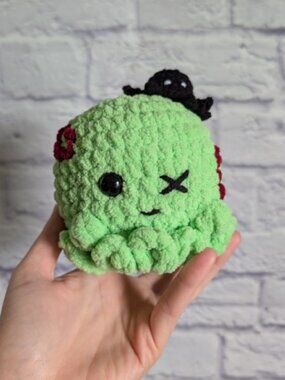 Handmade Crochet Zombie Ghost Plush Green Halloween Spider Spooky Decor